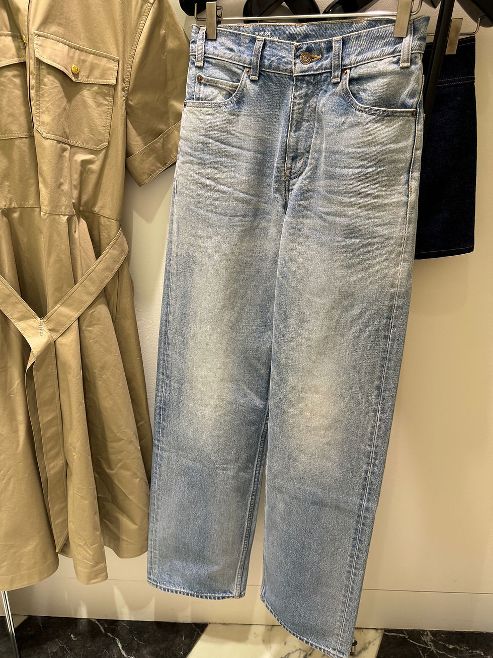 Thumbnail: CELINE Kitty Jeans in Pismo Wash Denim