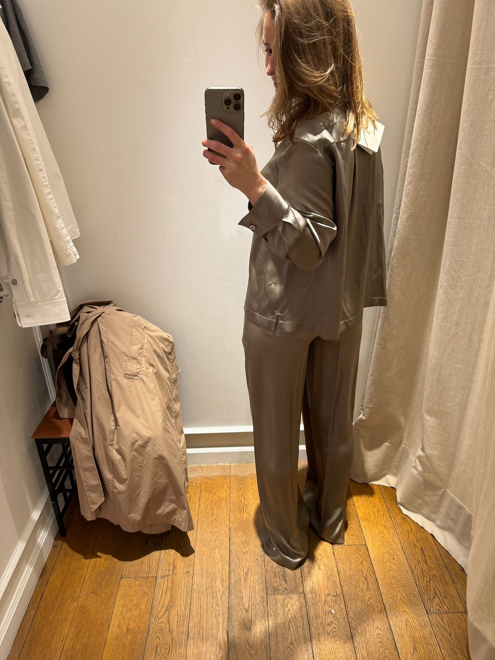 Thumbnail: LOEWE Pyjama Blouse in Laurel Green SilK