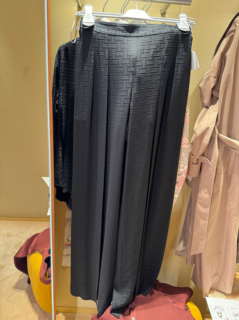 Thumbnail: HERMÈS "Mosaique" Pants in Jacquard Silk