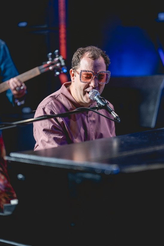  Henry Salmon, photo courtesy of the artist.