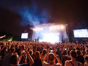 Metronome Prague slaví 10 let. Na jubilejní ročník dorazí Sting, Nick Cave i nová generace hvězd