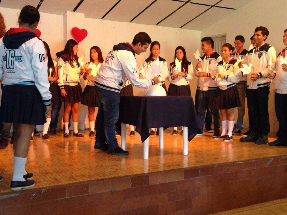 12033662_1919813941576106_276099290_n