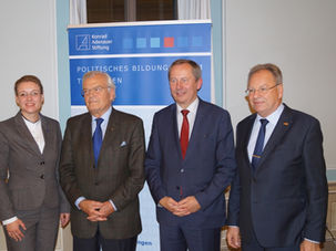 Matulionis -Rusija nerodo realių pastangų baigti karą