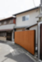 HOUSE IN JIGENAN