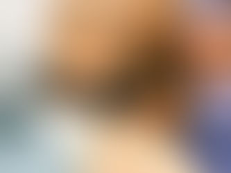 Una mujer recibió el primer implante de un chip biónico y recuperó su visión