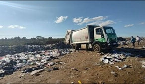 Un hombre murió aplastado por un camión de residuos en un basural