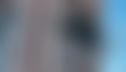 Imágenes impactantes: un misil impacta contra un edificio en Kiev