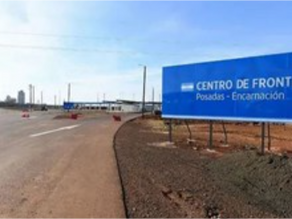 Detienen a pareja de alemanes queriendo salir desde Misiones a Paraguay con una menor sin documentos