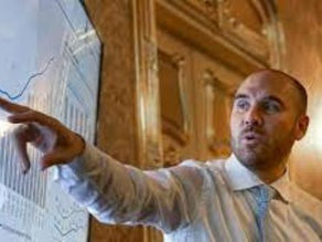 Guzmán viaja a Indonesia a una cumbre del G20 y busca acelerar el acuerdo con el FMI