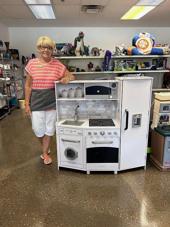 Volunteer at Shop Hannah's