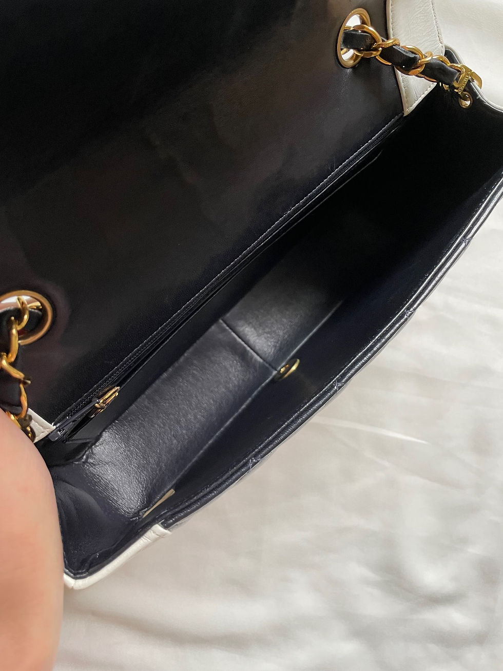 Thumbnail: Chanel Bicolored White/Navy Medium Diana in 24K GHW