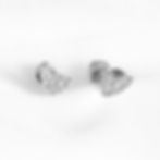 Boucles d'oreilles coeur avec des strass. Puces d'oreilles