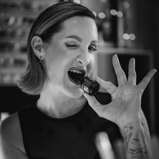 Inhaberin von Studio MG Villach – leidenschaftliche Nageldesignerin mit 11 Jahren Erfahrung