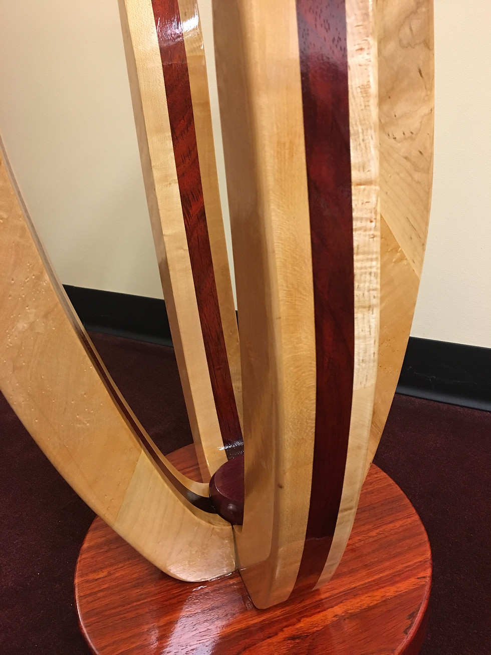 Thumbnail: Tulip Table