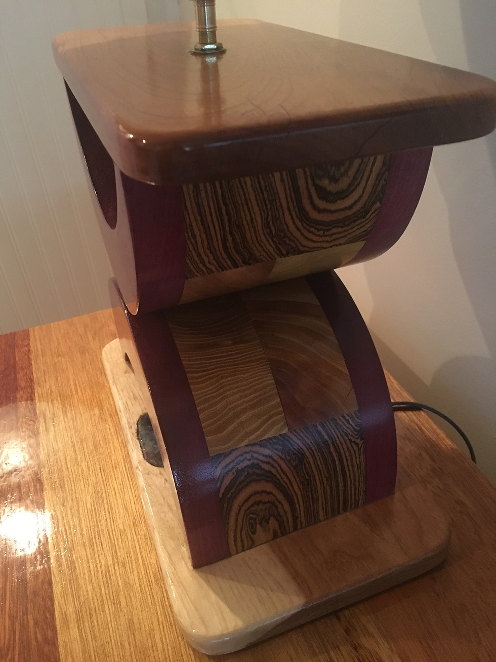 Thumbnail: Fluorite Lamp