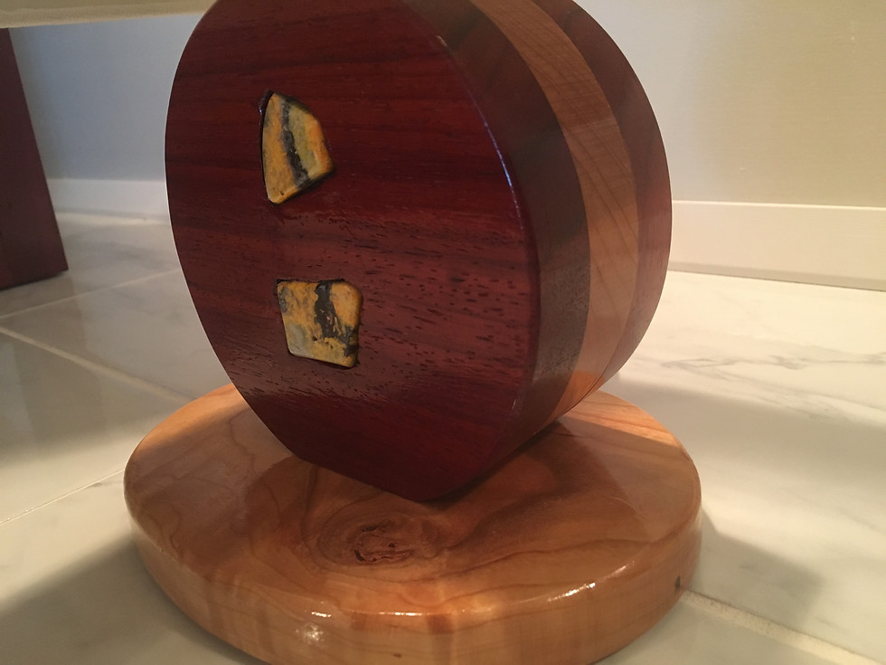 Thumbnail: Bumblebee Jasper Lamp