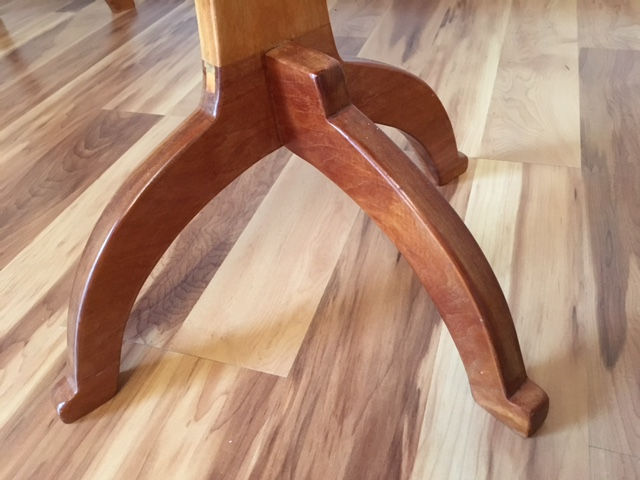 Thumbnail: Desks