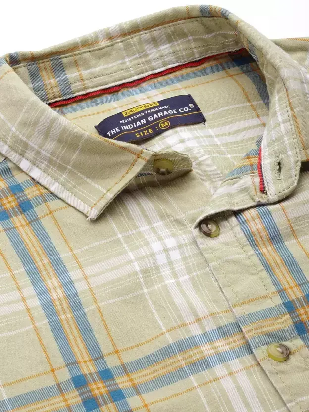Thumbnail: Spread Collar Casual Shirt