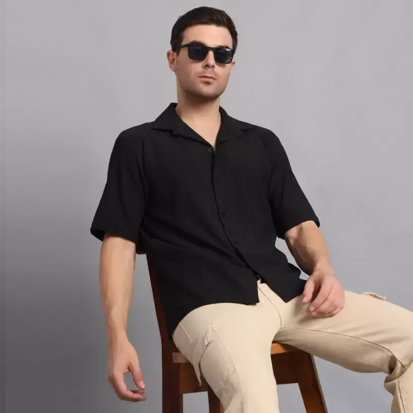 Spread Collar Casual Shirt