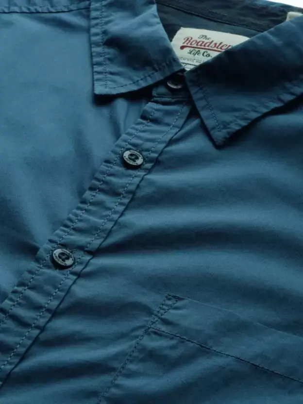 Thumbnail: Spread Collar Casual Shirt