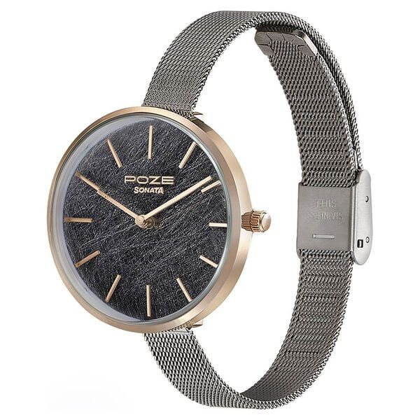 Thumbnail: analog watch
