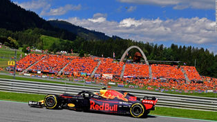 Super Max on Pole once again!