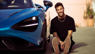 Ricciardo Reveals Stern Approach to Mclaren