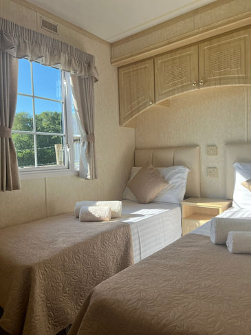 Twin bedroom