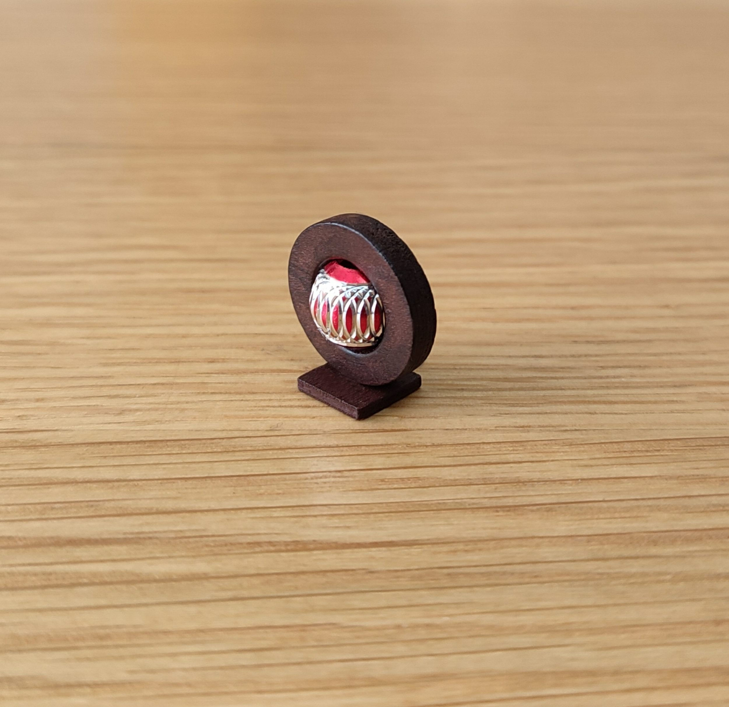 artisan miniature dolls house Art deco ornament