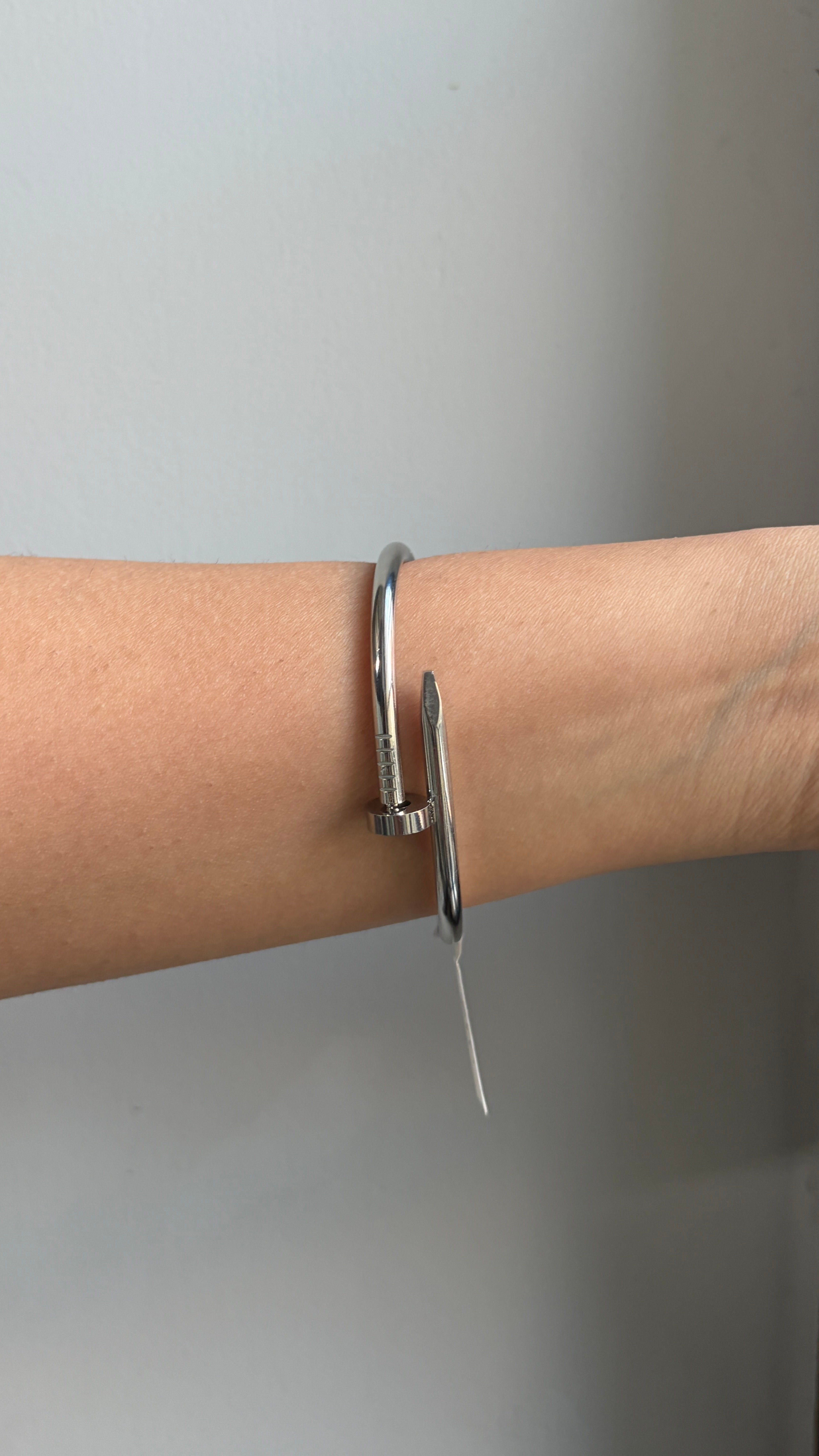 Nail bangle bracelet - silver 