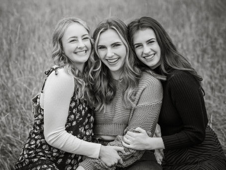 6 Ways to Always Look Fantastic in Photos