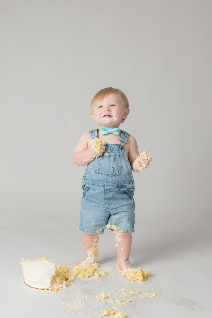 baby boy with smash cake