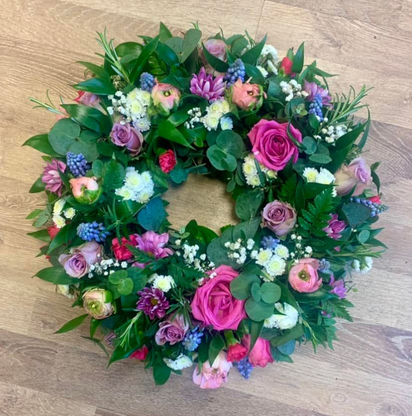 Thumbnail: Loose Open Wreath