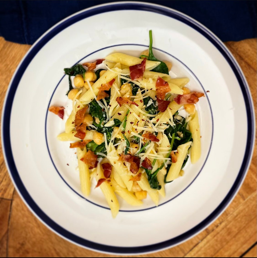 30 Minute Spicy Garlic and Spinach Pasta