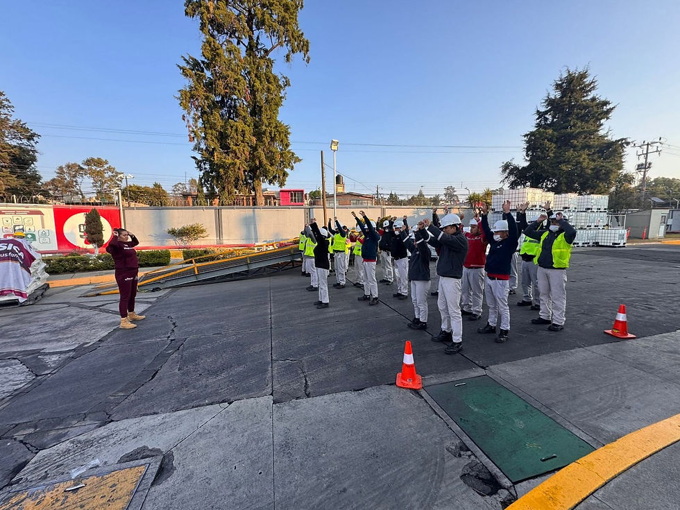 Ponte Pila con trabajadores de COCA COLA FEMSA