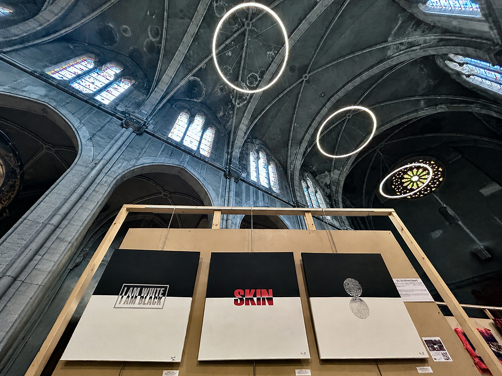 Installation view of I AM YOU, TOO, showing the project in exhibition context. Courtesy of Benoit Béal, By_33.