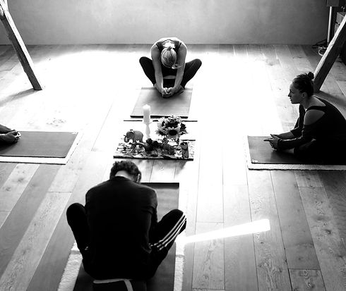 yoga-kurse-onlinekurs-09_edited_edited.jpg