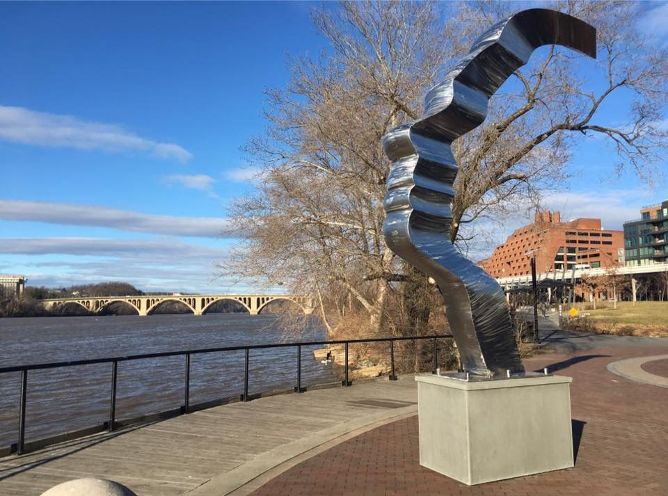 Sculptures as Landmarks: Mother Earth and a Global Vision