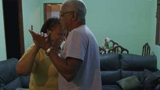 Ela Volta na Quinta (2015), de André Novais Oliveira