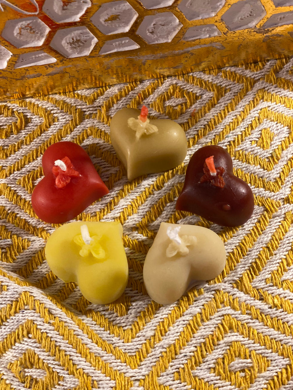 100% Beeswax Candles - Small Heart