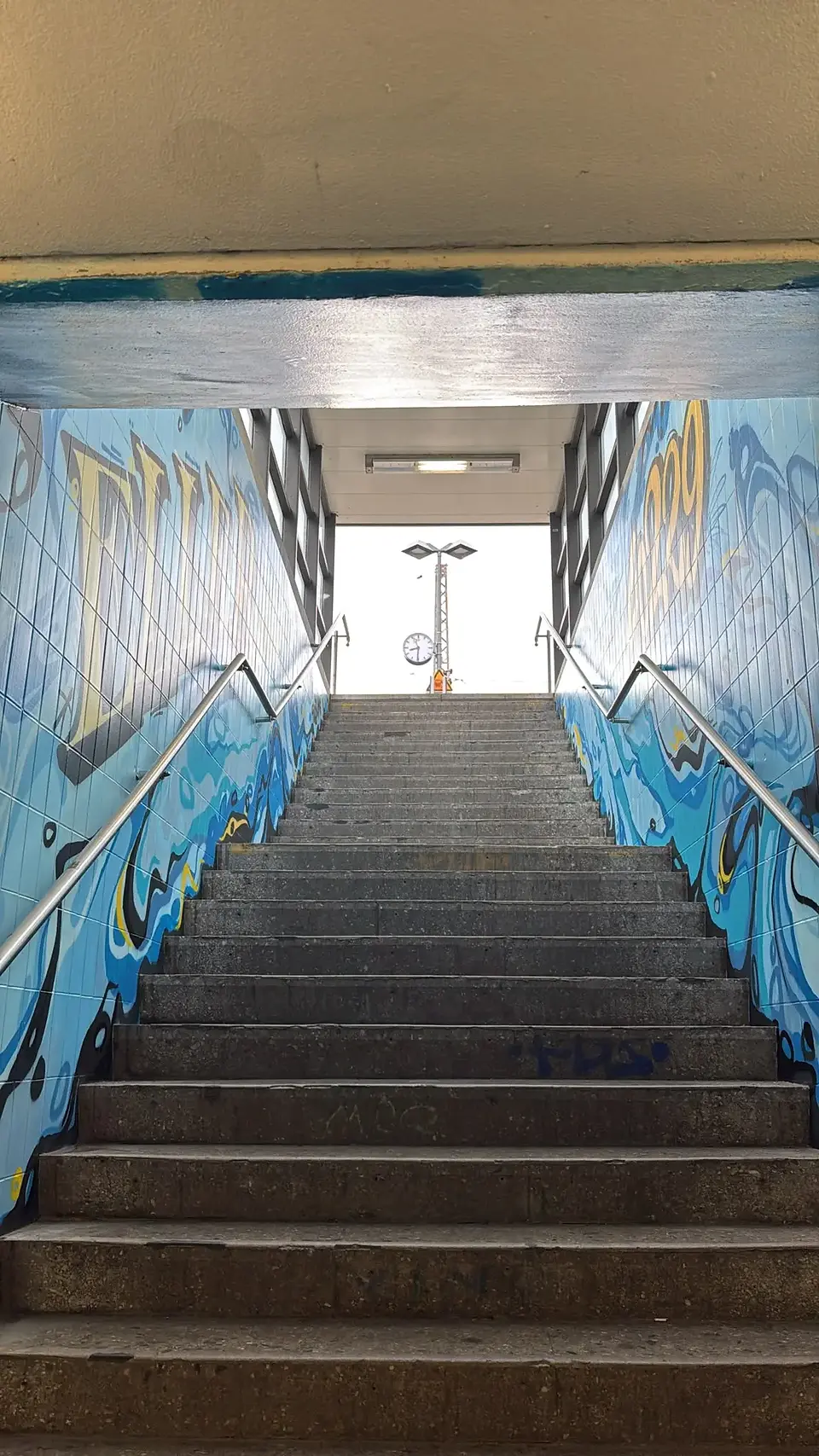 Schriftzug Düsseldorf, gestaltet von TUBUKU, geschützt durch permanenten Graffitischutz