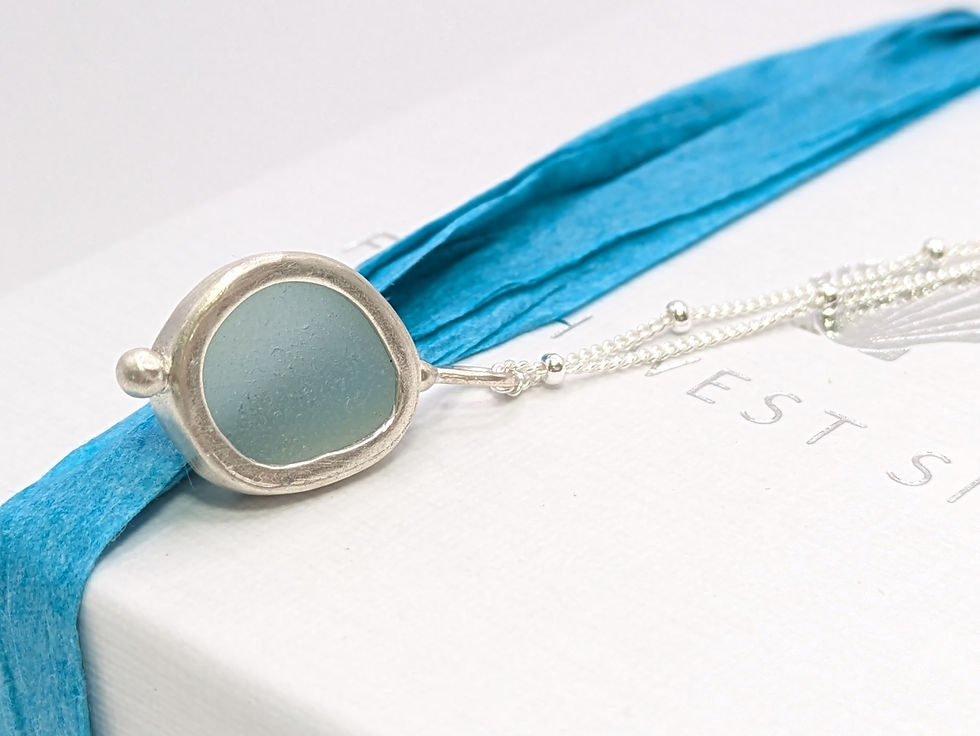 Thumbnail: Mermaids Tear Necklace