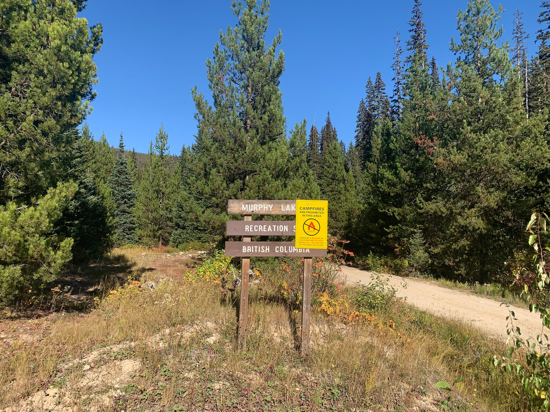 Murphy Lakes Rec Site signage on Murphy Lakes and Grasshopper ridge overland route