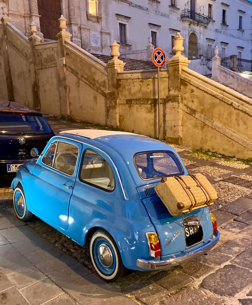 Vintage Fiat 500 in Noto