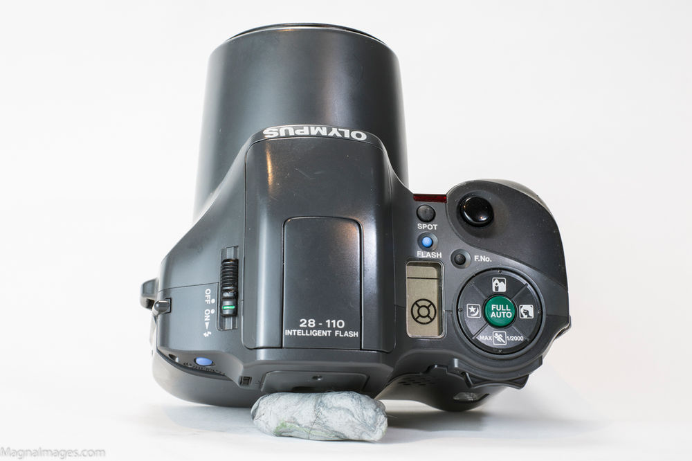 A Review of the Olympus IS10 camera.