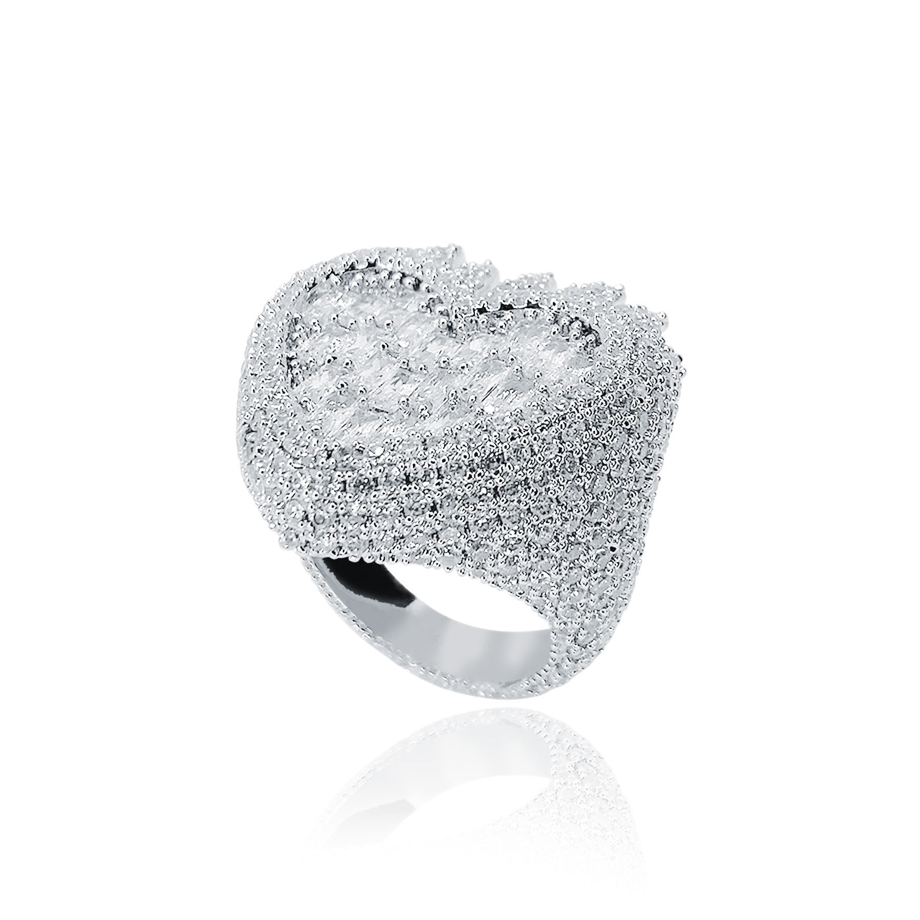 Anillo Heart in Flames Iced Out Tallas 17 a 22 Platinum