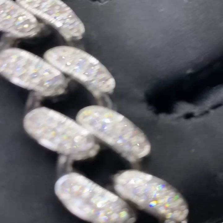 Miniatura: Cadena Sapphire Cuban Link Iced Out Platinum 13mm x 45cm