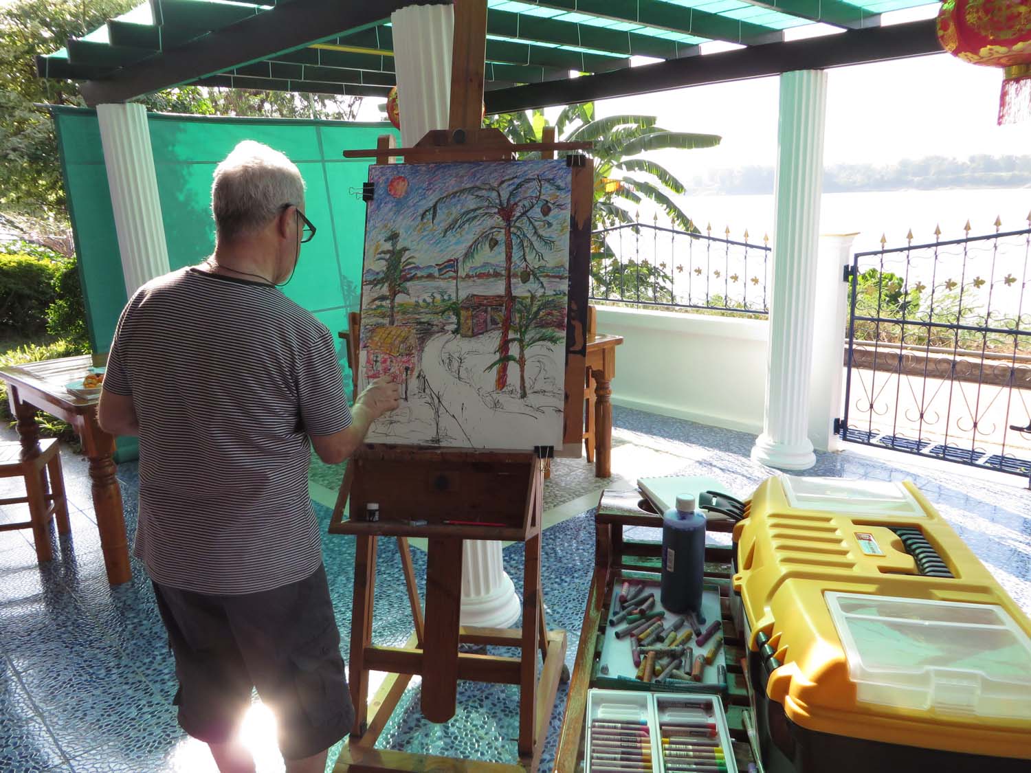 Artist Lawrence enjoying a painting holiday in Thailand 017