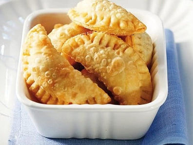 Kalitsounia: Traditional Cretan Sweet Cheese Pie Recipe