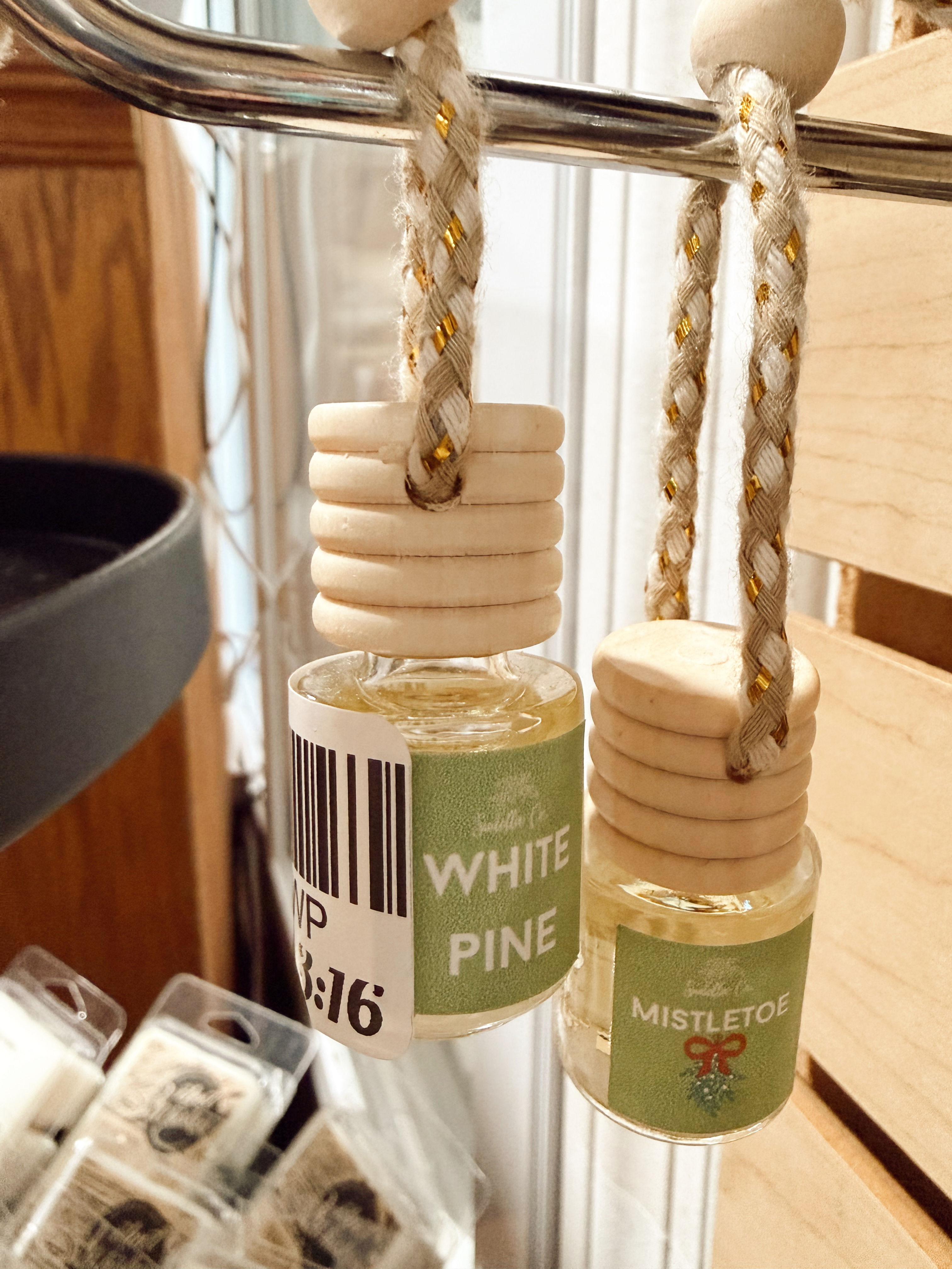 MINI WHITE PINE CAR FRESHENERS